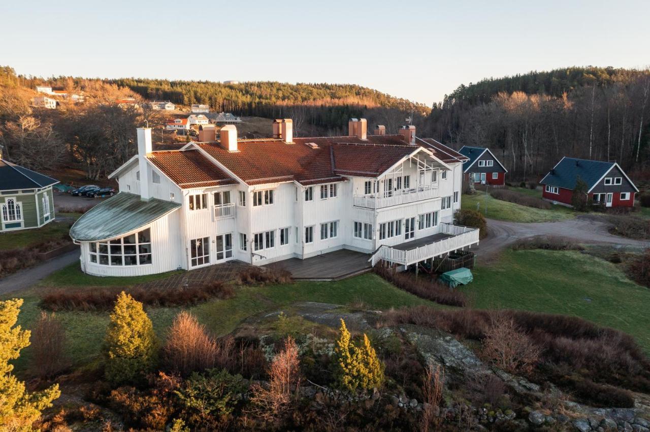 Hotel Ah Stifts- & Konferensgard Ljungskile Exterior foto