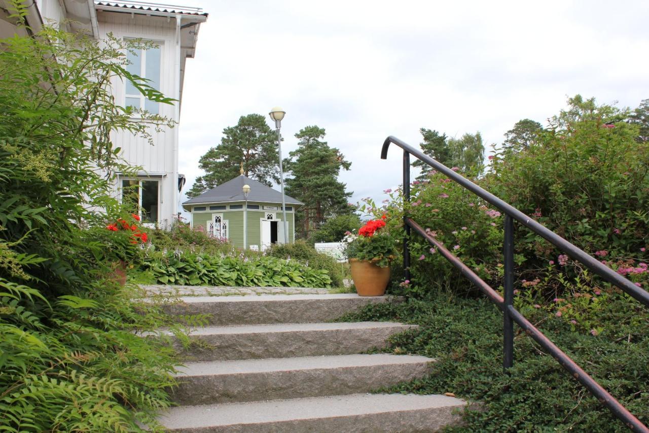 Hotel Ah Stifts- & Konferensgard Ljungskile Exterior foto